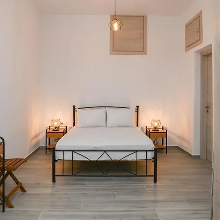 Dreamy Santorini Studio Just 50m From The Apartment *